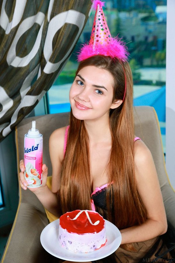 Доминика, 20 лет, 1 размер груди